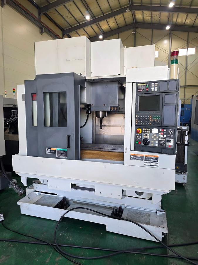 Used 2005 Mori Seiki NVD5000 Alpha-1 Vertical Machining Centre (VMC)
