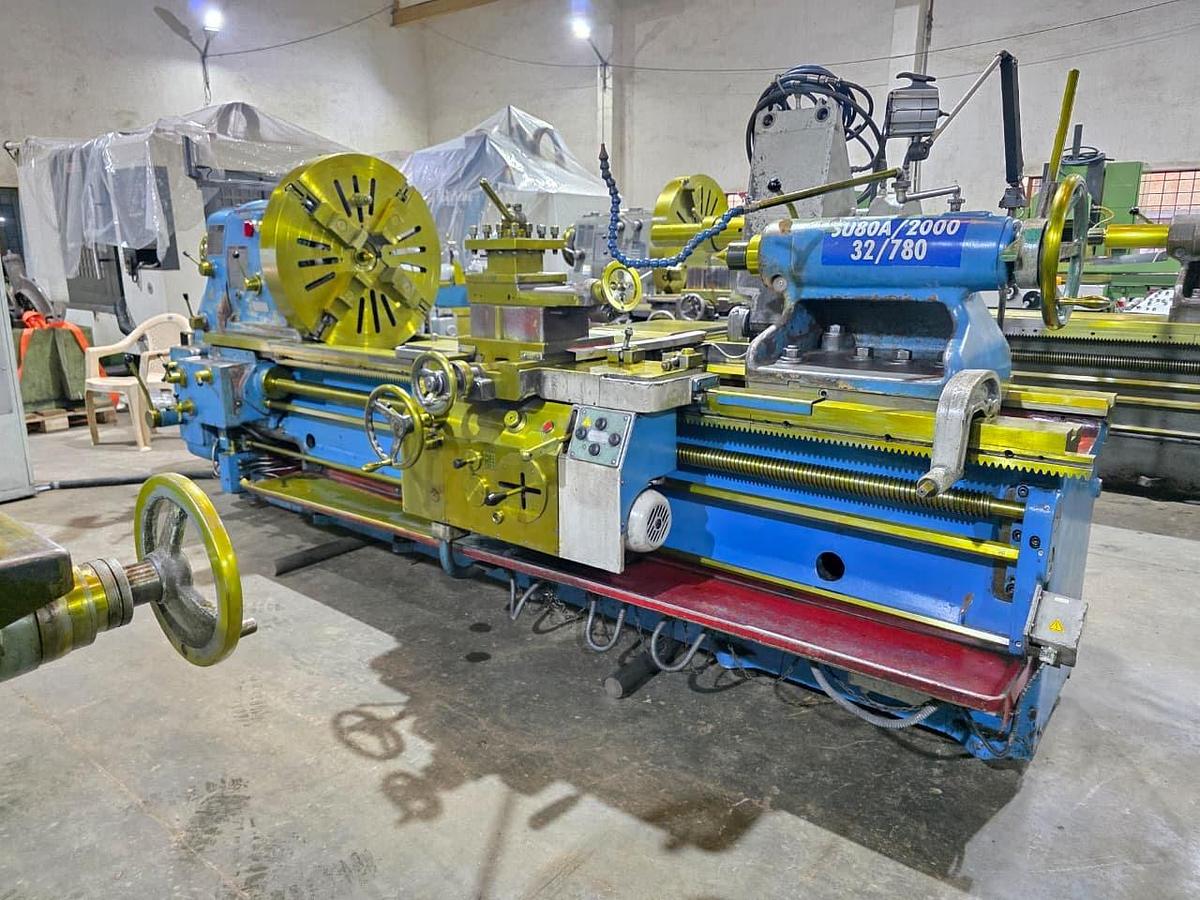 Used TOS SU 80 x 2000 Conventional Lathe