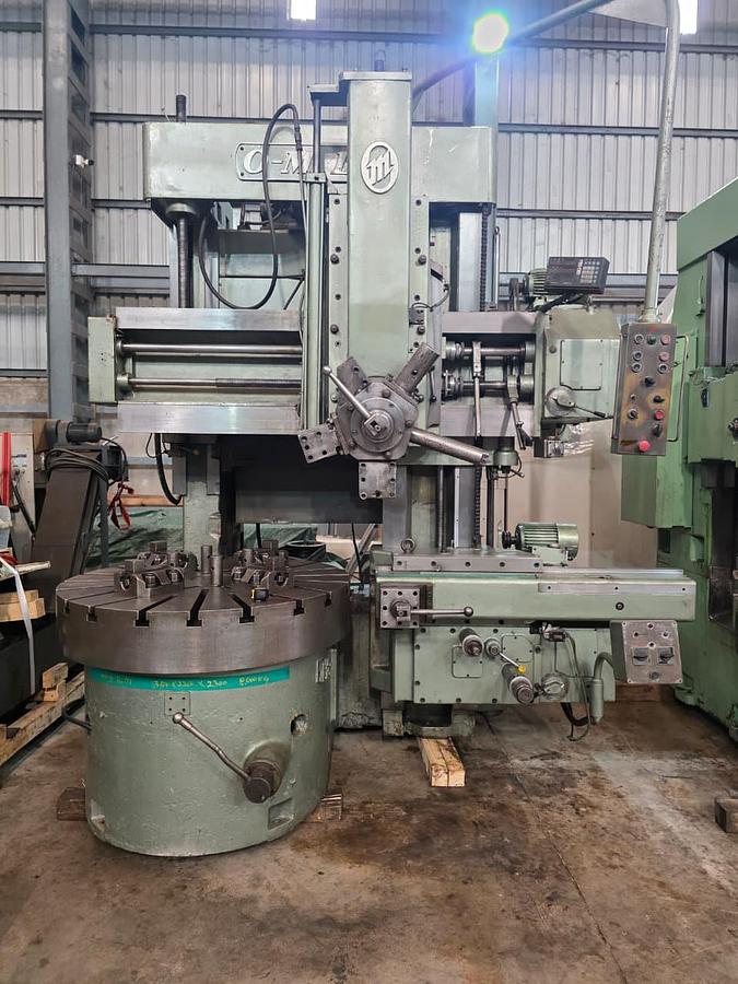 Used O-M VTO-12 Heavy Duty Vertical Turning Lathe (VTL)