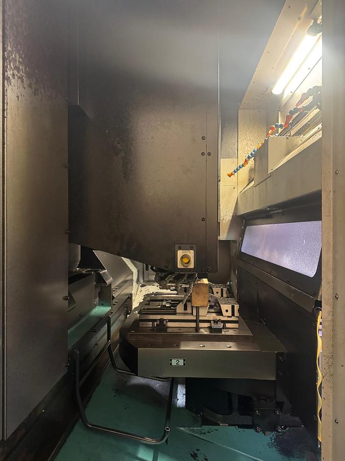 Used 2014 Doosan VC510 Twin Pallet Vertical Machining Centre (VMC)
