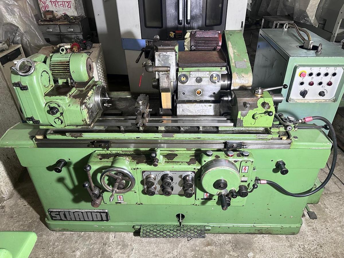 Used Schaudt 700 External (OD) Cylindrical Grinder