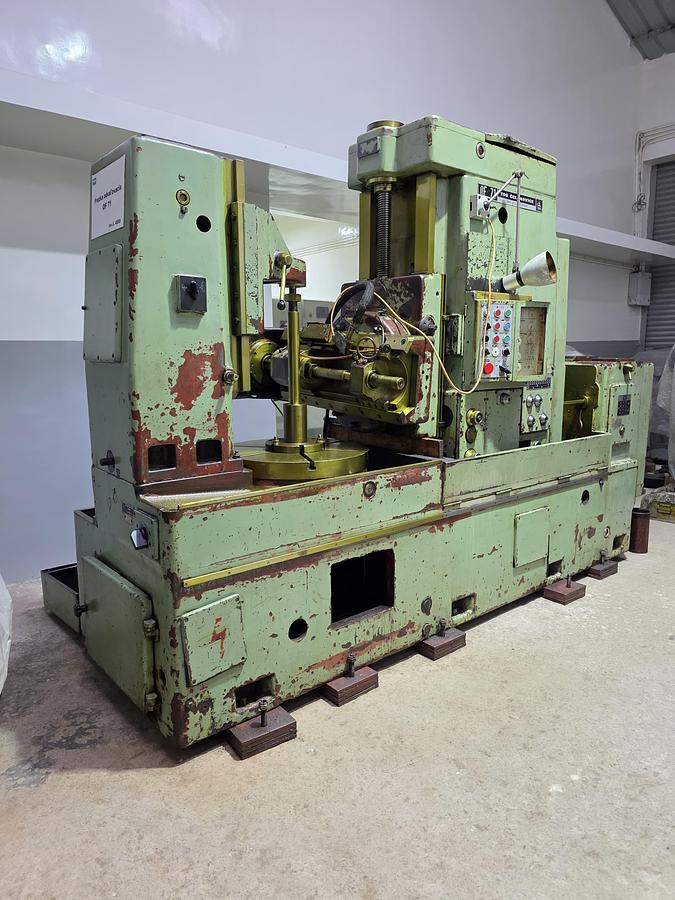 Used TOS OF71 Gear Hobbing Machine