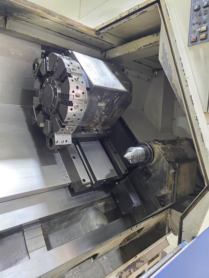 Used 2006 Doosan Puma 300C CNC Lathe