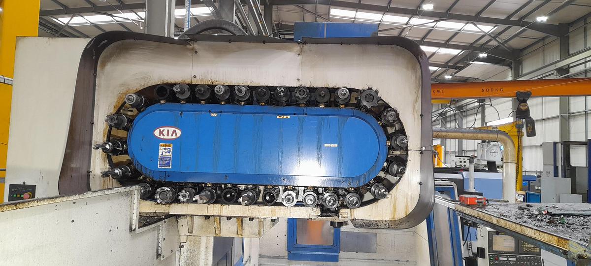 Used Kia V90 Vertical Machining Centre (VMC)