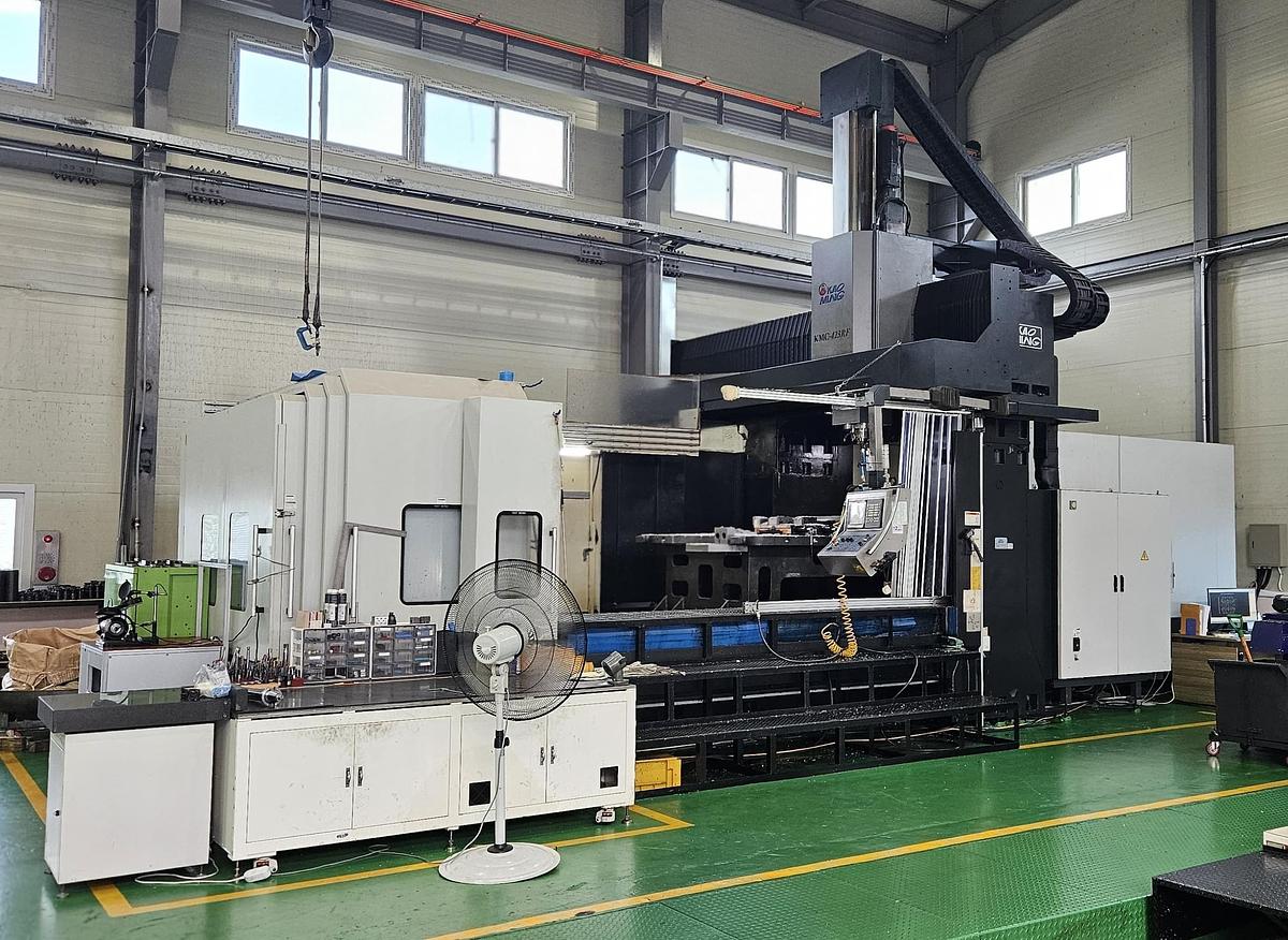 Used 2017 Kao Ming KMC-423RF Double Column 5-Face Machining Center (VMC)