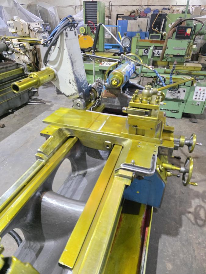 Used TOS SU 80 x 2000 Conventional Lathe