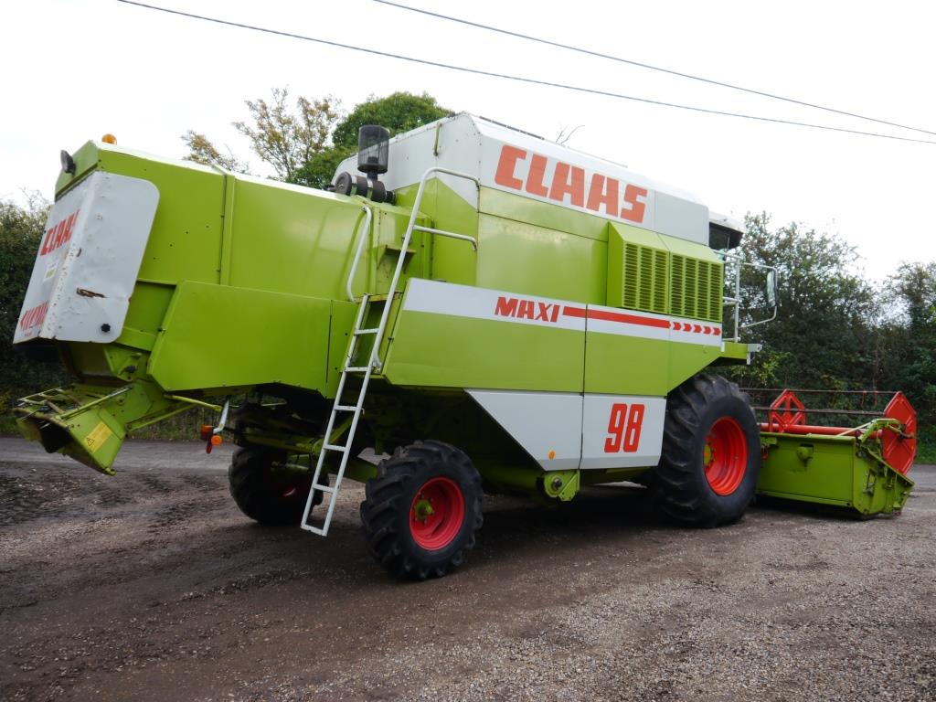 Used Claas Dominator 98 Maxi Combine Harvester