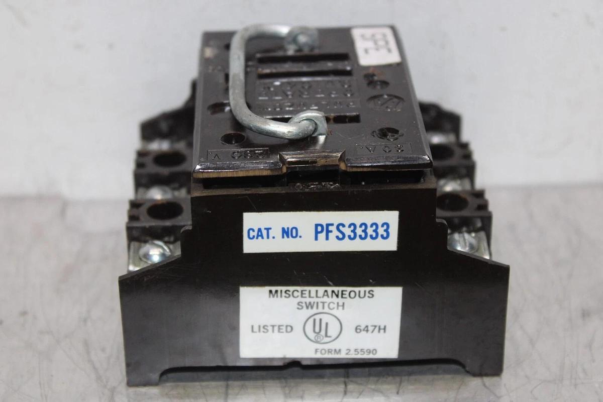 Used CUTLER HAMMER PULL OUT SWITCH FUSE HOLDER PFS333 3-POLE 240 VOLT 7.5 HP