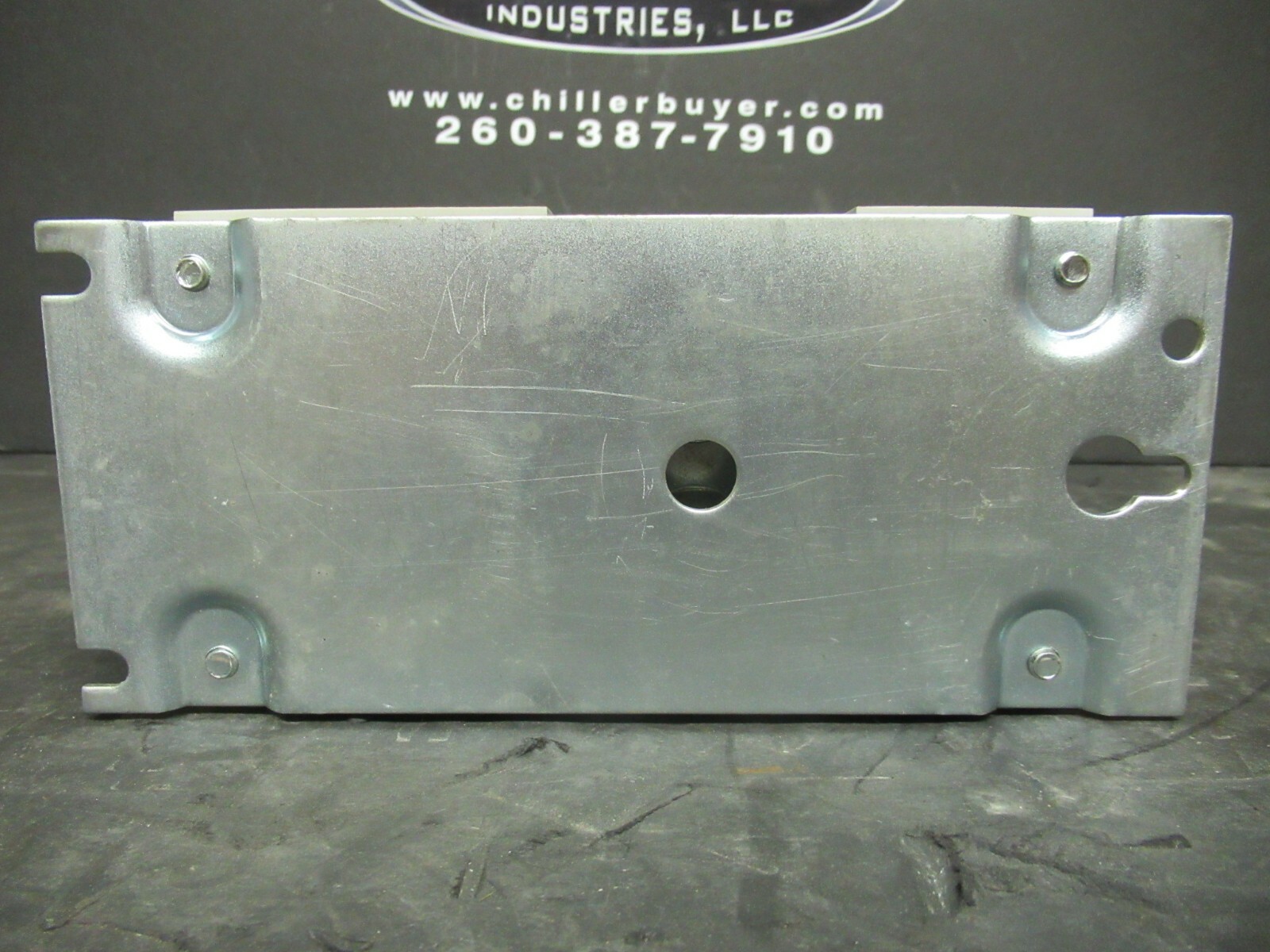 Used 135 AMP CUTLER HAMMER NEMA: 4 CONTACTOR W+201K4CN MODEL: P COIL: 120 VAC 100 HP