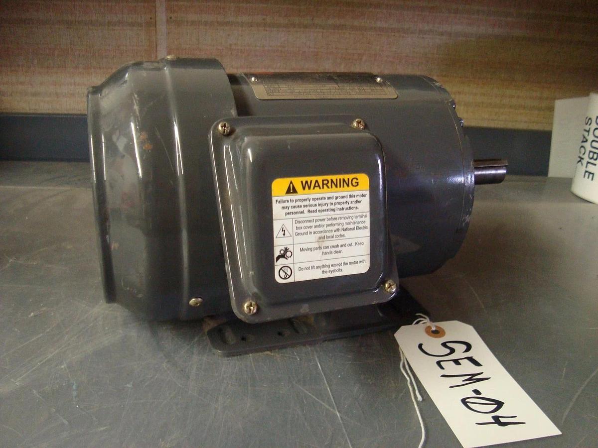 Used DAYTON 4LX02G .75 HP INDUSTRIAL MOTOR 4 POLE TEFC