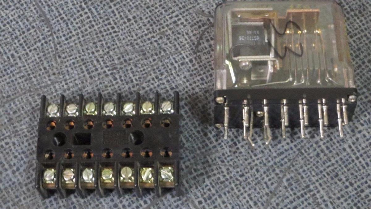 Used STRUTHERS DUNN RELAY WITH DUNCO BASE! 24 VDC COIL 120V 10 AMP MODEL: 219DXBP