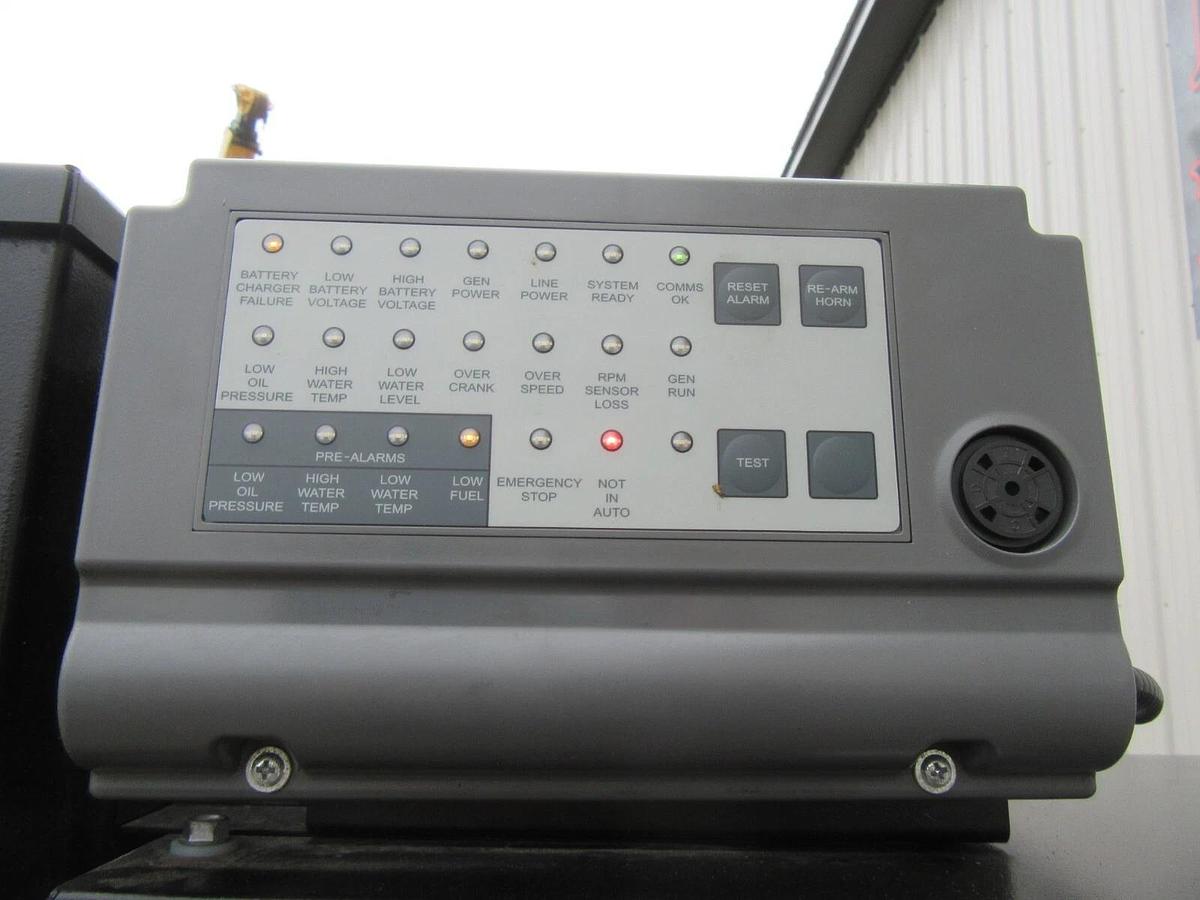 Used 2020 30KW DIESEL GENERATOR GENERAC 120/240 VOLT SINGLE PHASE 75 HR PERKINS 30 KW