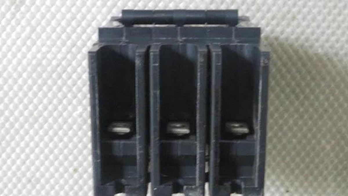 Used AIRPAX BREAKER F.L. AMPS 88 --- 3 POLE --- 240 VAC WITH TOP BOLTS