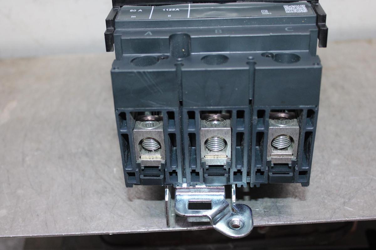 Used SQUARE D I-LINE CIRCUIT BREAKER FA34040 40 AMP 600 VOLT 3-POLE