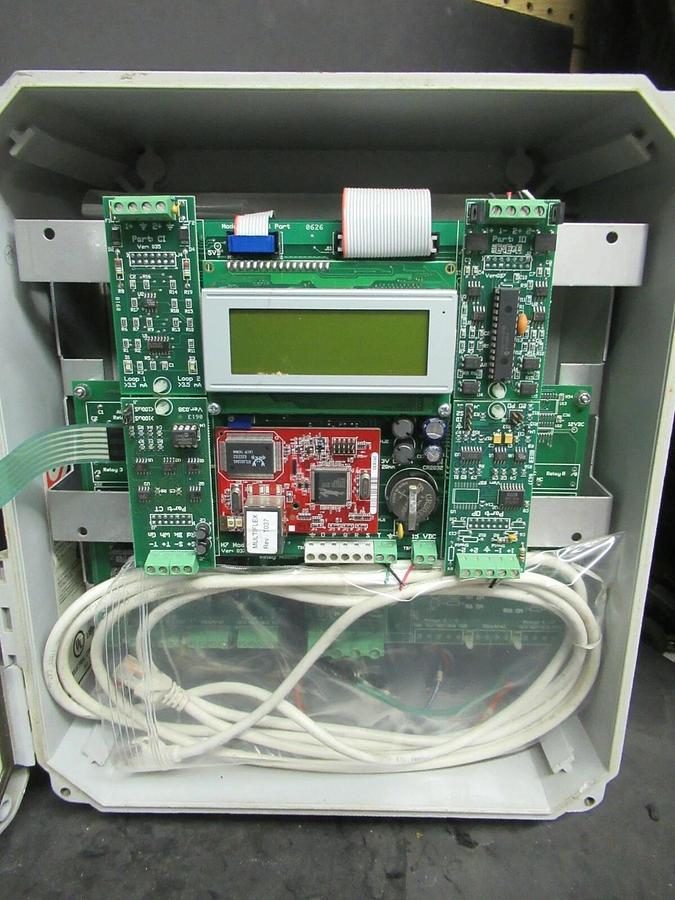 Used AQUATRAC INSTRUMENTS MULTIFLEX COOLING TOWER CONTROLLER M5T-CP-T2-TF-RC DRIVE