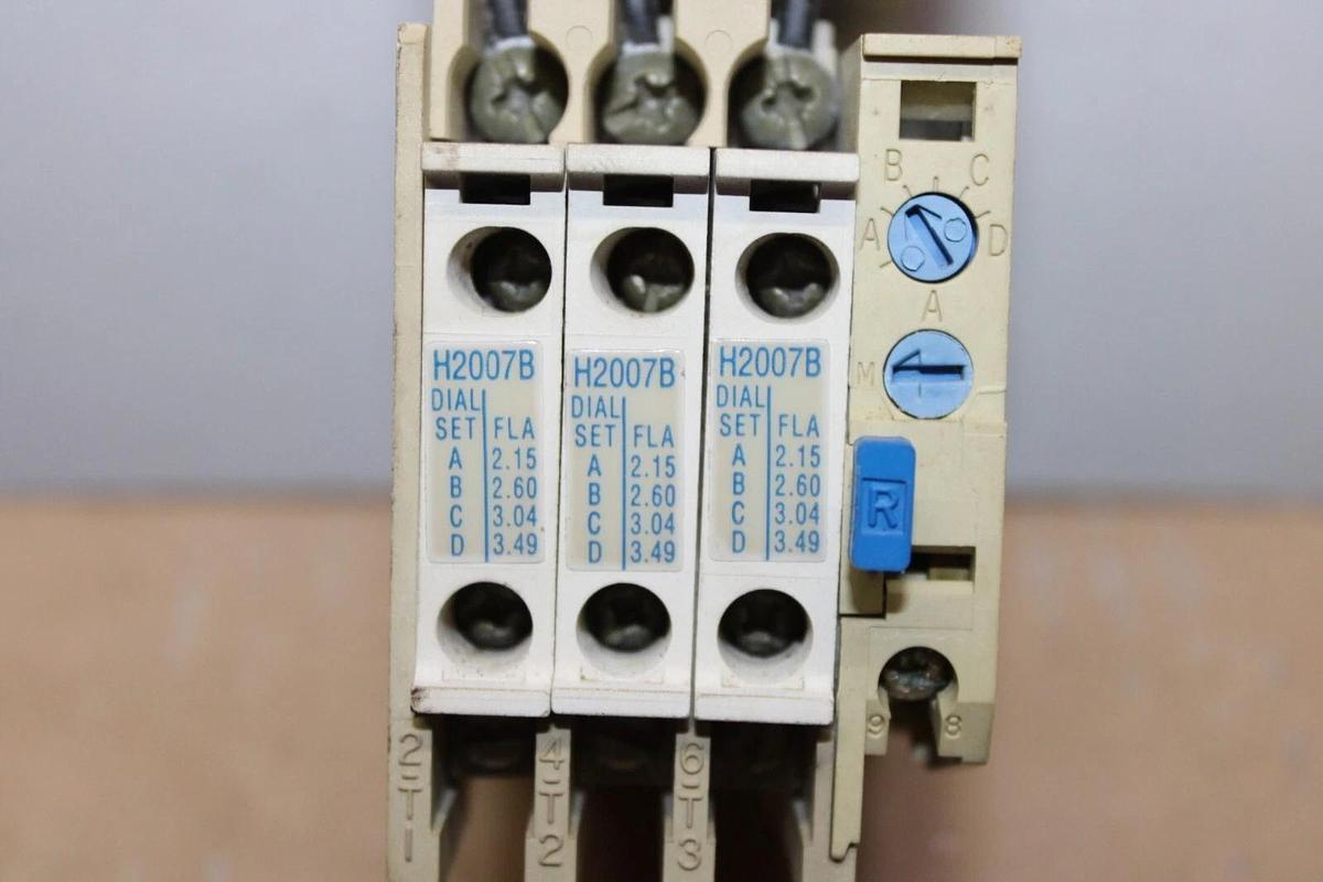 Used CUTLER HAMMER STARTER AE16CNS0 600 VAC 12 AMP 10 HP 3-POLE W/ C306DN3 OVERLOAD