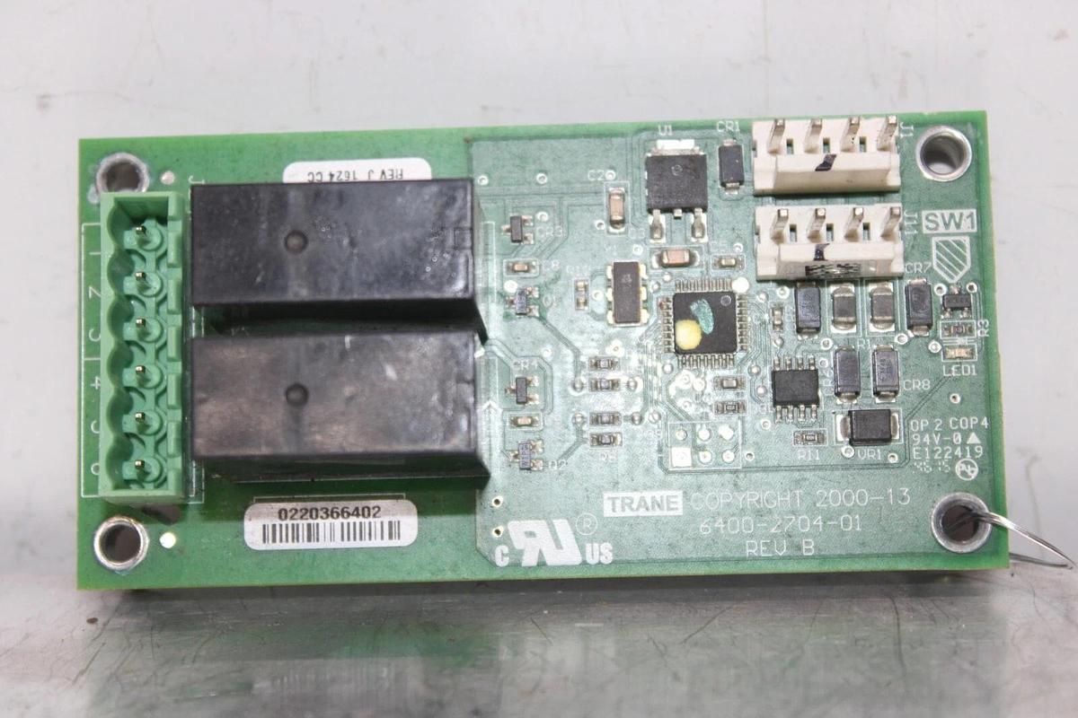 Used TRANE DUAL BINARY CIRCUIT BOARD 6400-2704-01 REV. B X13650733070 REV. J