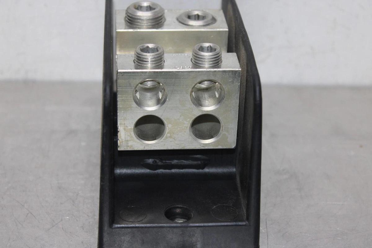 Used ILSCO POWER DISTRIBUTION BLOCK LUG PDB-24-500-1 1-POLE 600 VAC 760 AMP