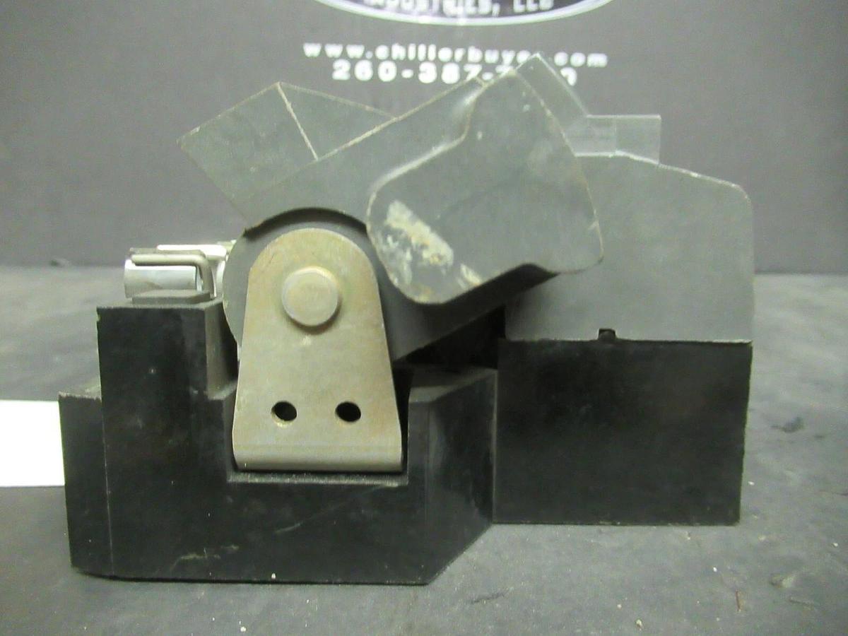 Used ALLEN BRADLEY DISCONNECT SWITCH BUL. 1494F 600 VAC 30 AMP 20 HP