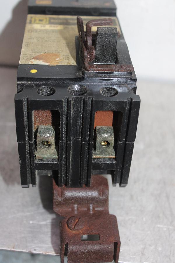 Used SIEMENS SENTRON CIRCUIT BREAKER LD63F600 500 AMP 600 VAC 3-POLE