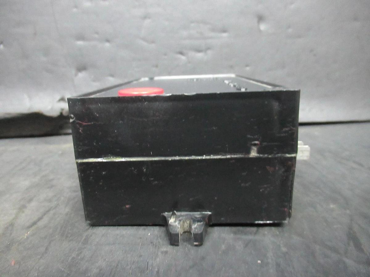 Used INVENSYS GARD PAK III MC-20-1101 X13650113-01 300 VA @ 120 VAC