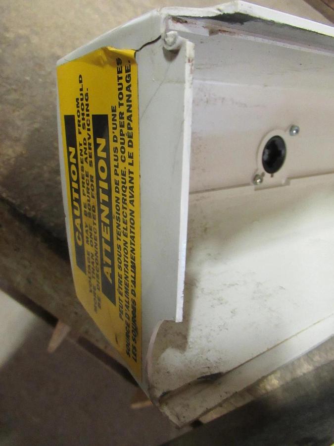 Used ABB VARIABLE SPEED DRIVE ACH401C00932 W/ BYPASS 7.5HP 3PHASE 480V 14.8A TYPE 1