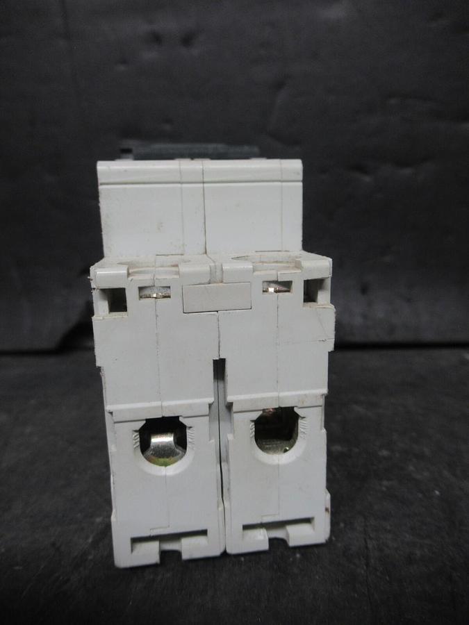 Used MERLIN GERIN TWO POLE BREAKER 24524 MULTI 9 C60N 16A-TYPE D 480 VAC