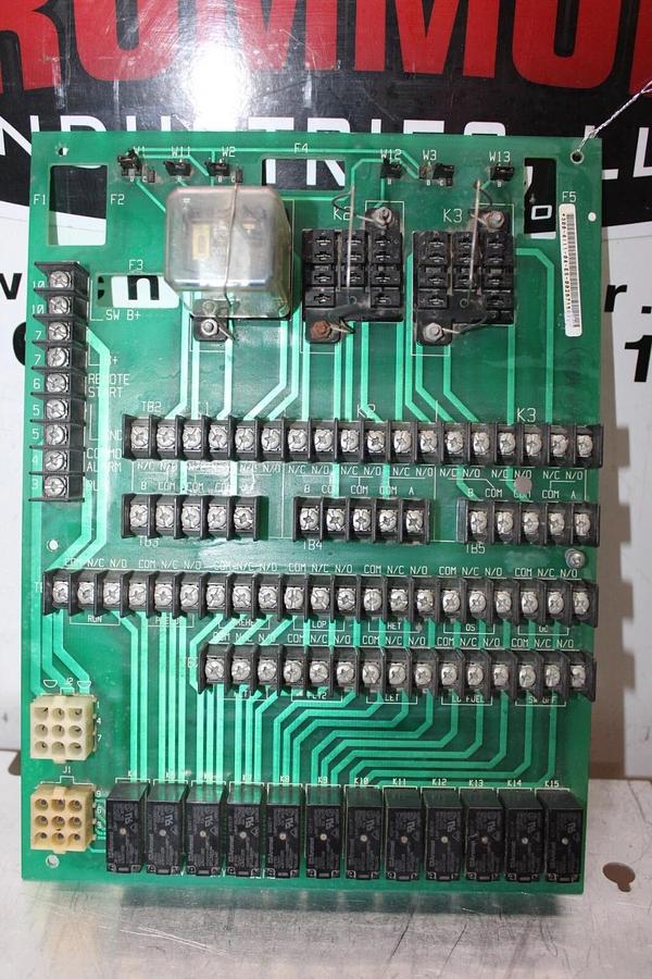 Used ONAN ALARM 24V RELAY ASSEMBLY CIRCUIT BOARD 332-31811.D **WARRANTY**