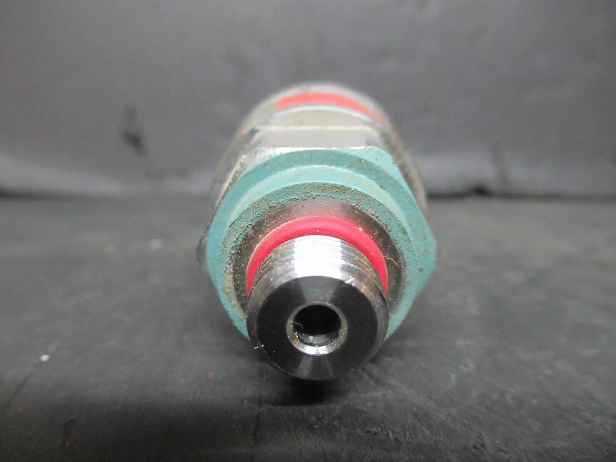 Used YORK DANFOSS PRESSURE TRANSDUCER 025-28678-006 300 PSIS 5 VDC **WARRANTY**