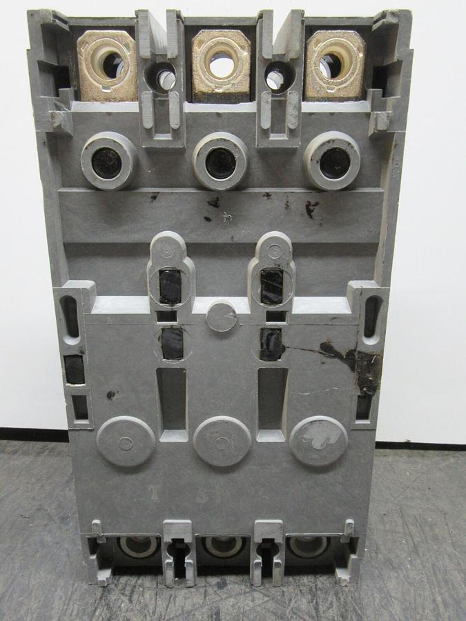 Used WESTINGHOUSE 3-POLE CIRCUIT BREAKER HKA3225F 225 AMP FRAME 100 AMP TRIP 600 VAC