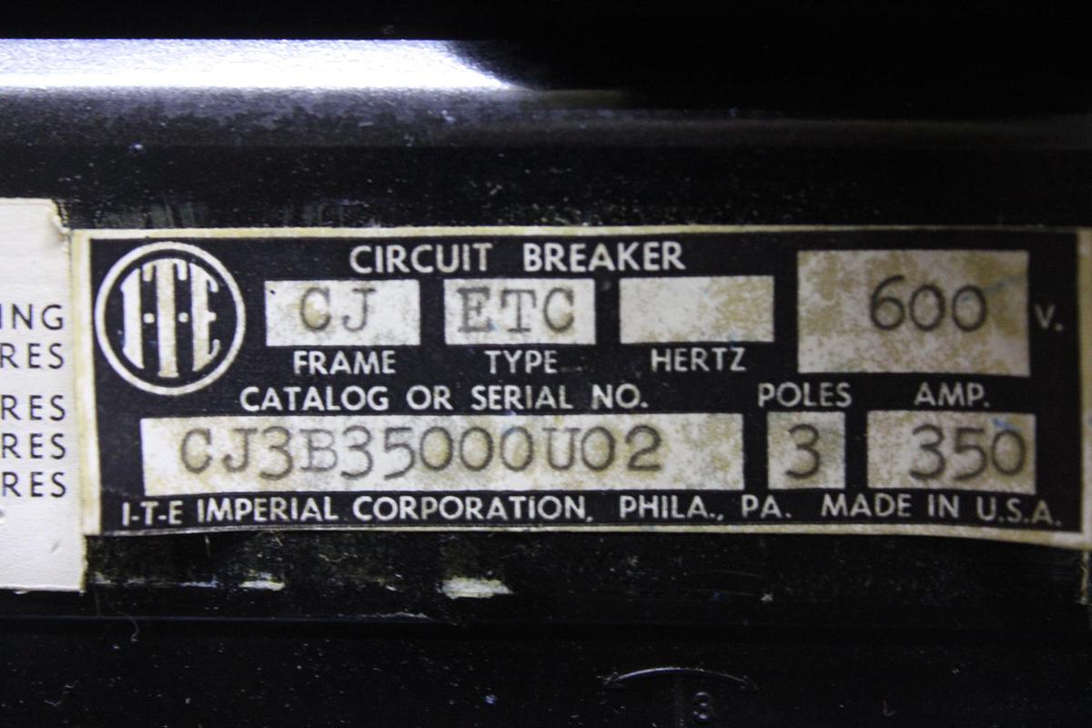 Used ITE CIRCUIT BREAKER JJ3-B300 300 AMP 600 VAC 3-POLE