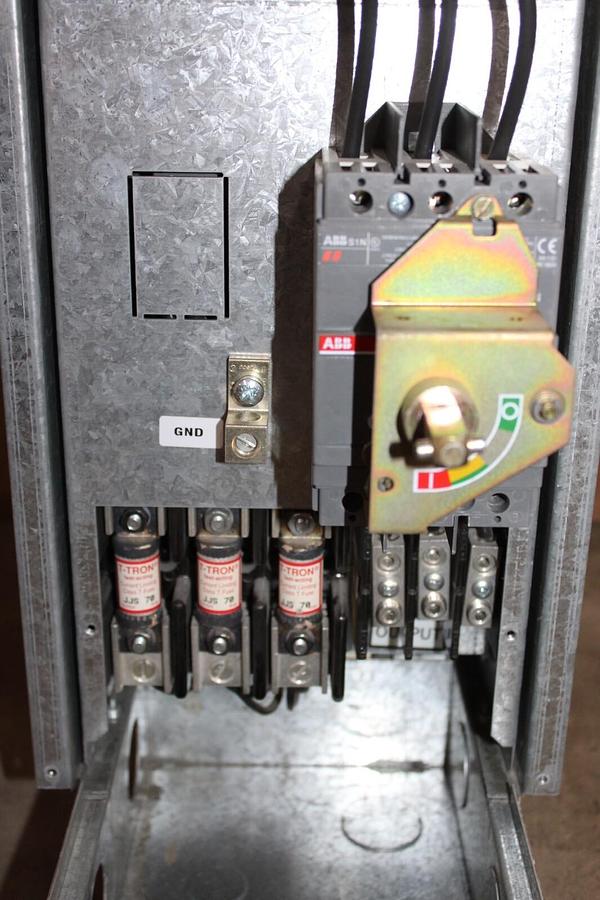Used ABB VARIABLE SPEED DRIVE ACH401602532 480 VAC 3-PHASE *W/ BYPASS* *NO KEYPAD*