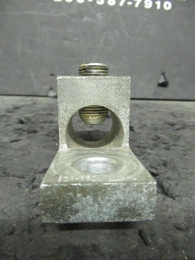Used (2 QTY) SQUARE D A-800S 1 SINGLE BARREL MECHANICAL CONNECTOR LUG TAP 800MCM 3/0