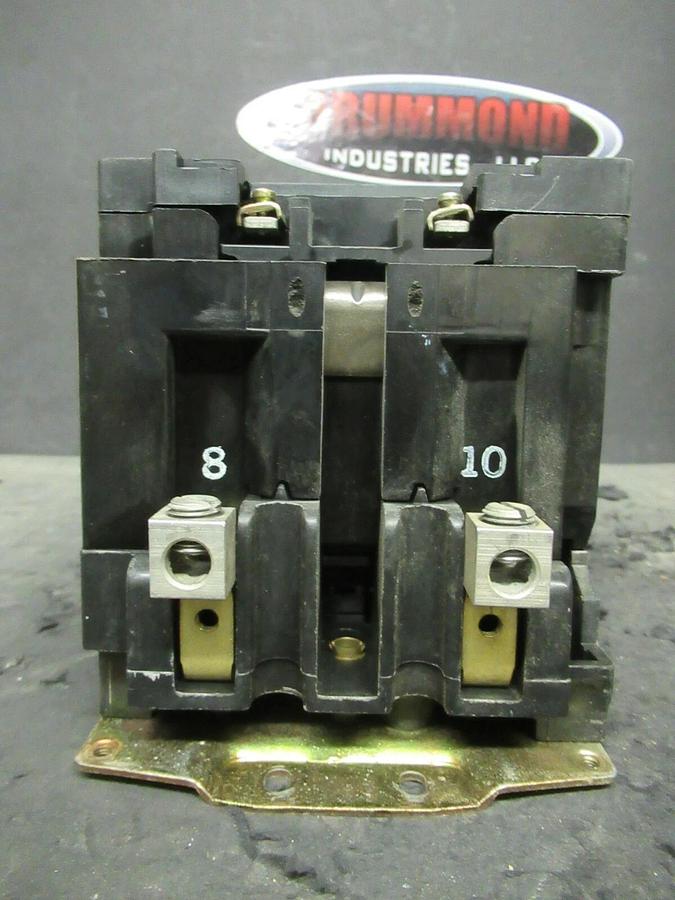 Used 60 AMP SQUARE D 8903 SPG1 LIGHTING CONTACTOR 2 POLE 600 277/480 VAC 208 V COIL