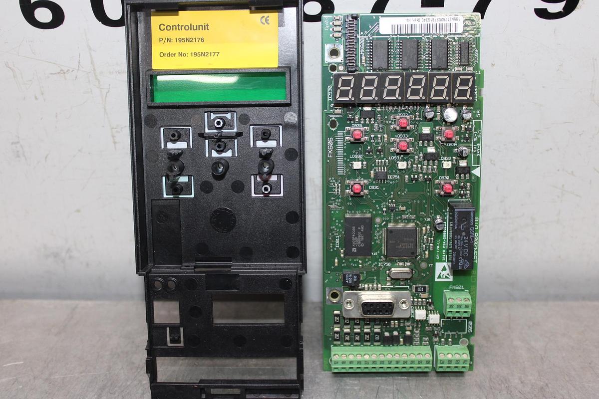 Used TRANE INTERACTIVE CHILLER CONTROL DISPLAY X13650827-06 REV. J **TESTED**