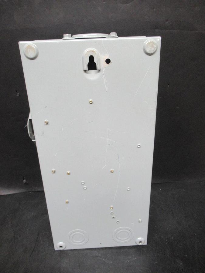 Used EATON HEAVY DUTY SAFETY DISCONNECT DH221FRK 240 VAC 30 AMP 7.5 HP 2-POLE TYPE 3R