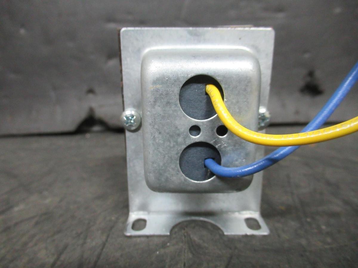 Used ETE TRANSFORMER 4000Y01C02B42 PRI: 120 V SEC: 24 V 20 VA CLASS 2 **WARRANTY**