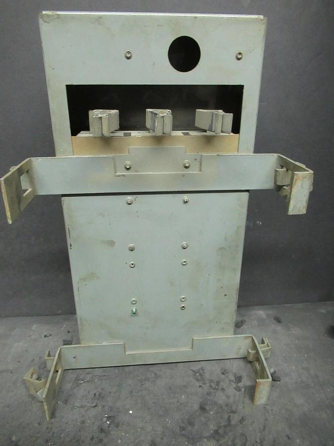 Used WESTINGHOUSE COP 30 AMP 240V FUSIBLE BUSS BUS PLUG STYLE 454D339G03 TAP