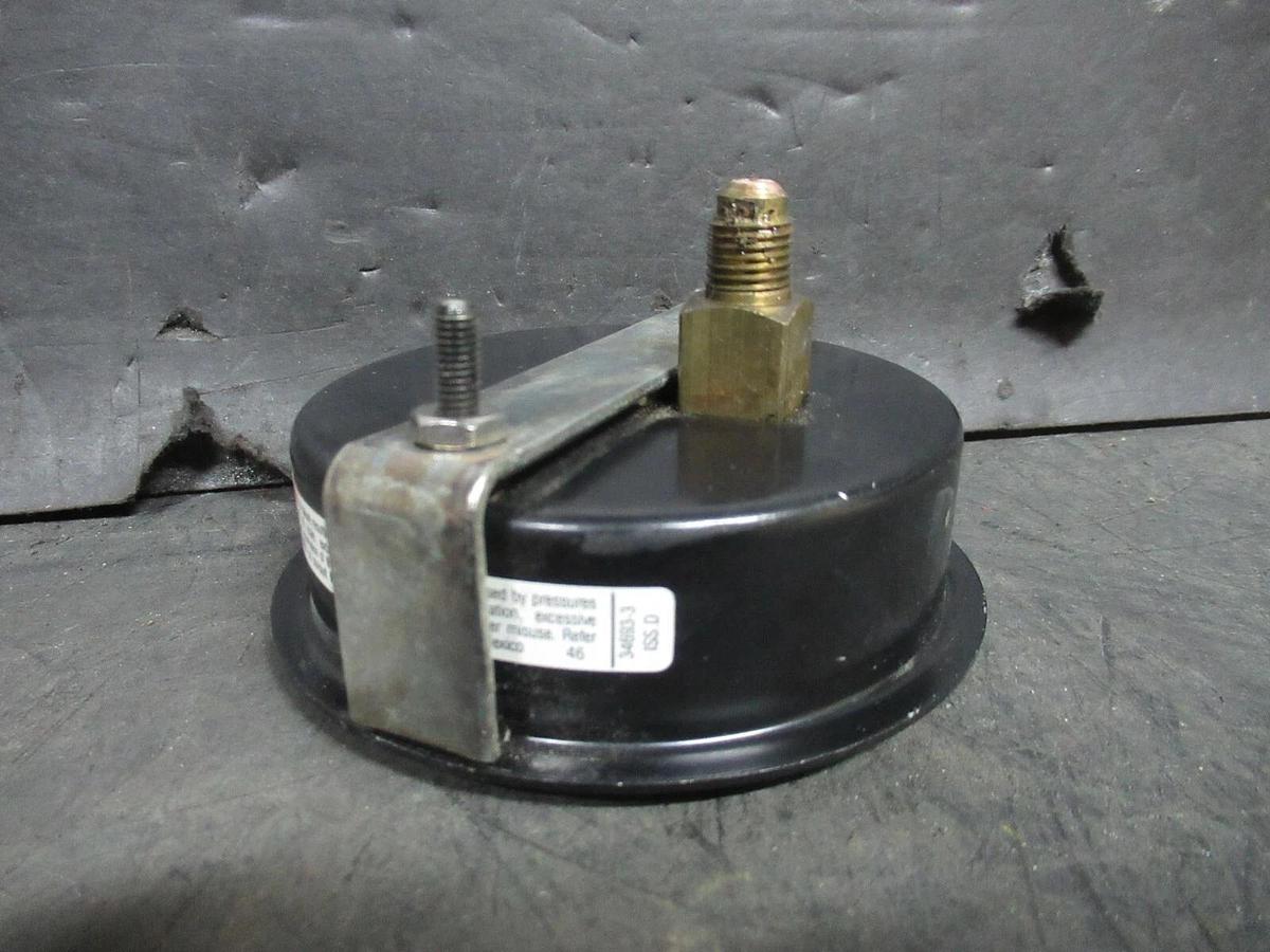 Used MARSH DIFFERENTIAL PRESSURE GAUGE KM03BC932 30 PSI 210 kPA B689-2 ISS A