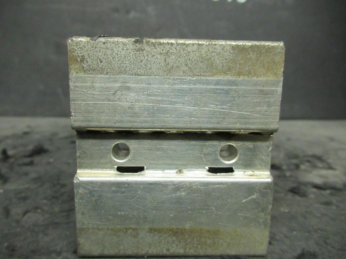 Used (3) MARATHON 97945 MECHANICAL DISTRIBUTION WIRE CONNECTOR LUG TAP 500MCM - #14