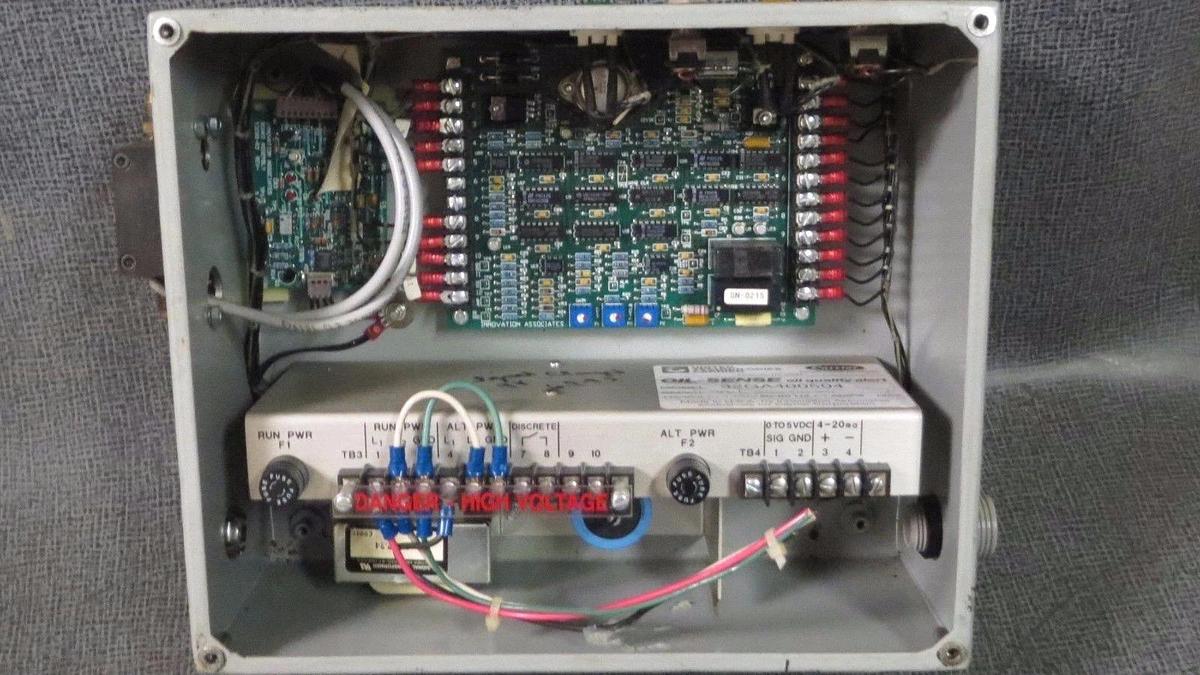 Used CARRIER OIL-SENSE QUALITY SENSOR 115V 1 PHASE MODEL 32GA400504