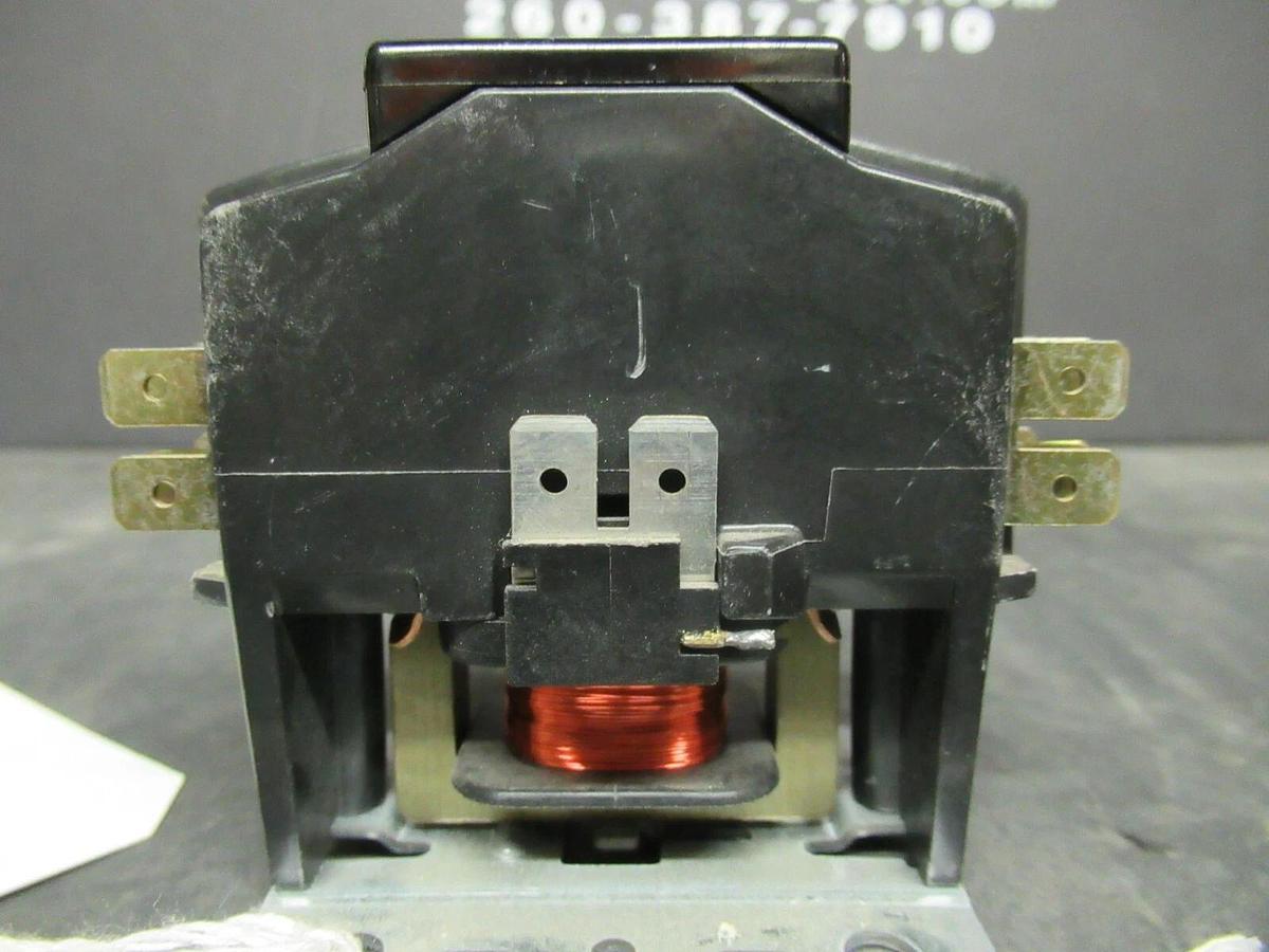 Used FURNAS CONTACTOR 42CG20AJB669R 20 AMP 600 VAC 30 AMP/RES 24 VOLT COIL