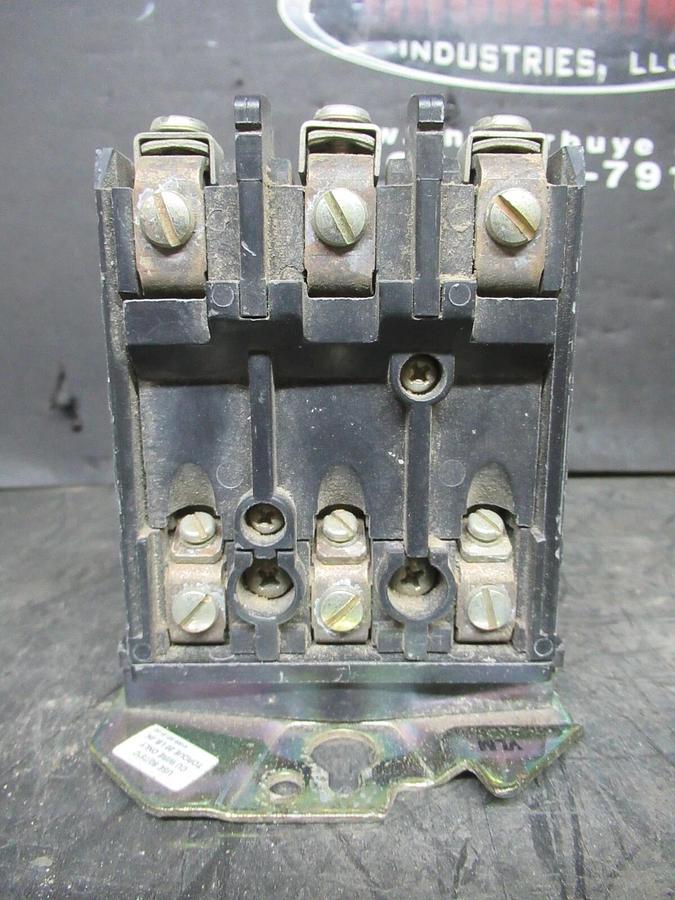 Used ALLEN BRADLEY NEMA 1 CONTACTOR 500F-BOD93 27 AMP 600 VAC 10 HP W/ 599-K04