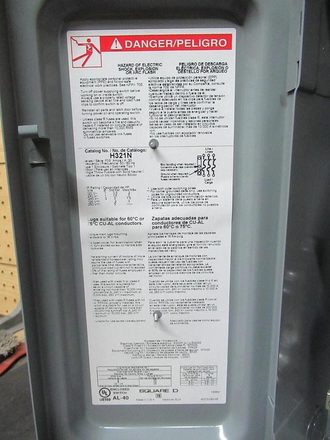 NEW IN BOX SQUARE D SAFETY SWITCH H321N 30 AMP 240 VAC 7.5 HP 3-PHASE 3-POLE