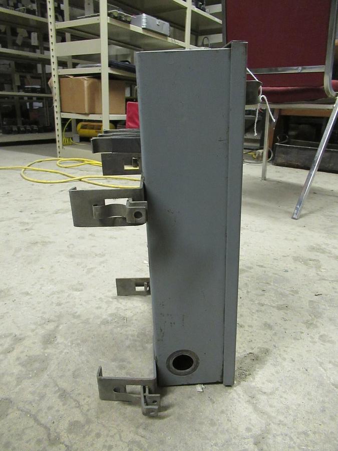 Used WESTINGHOUSE COP 30 AMP 240V FUSIBLE BUSS BUS PLUG STYLE 454D339G03 TAP