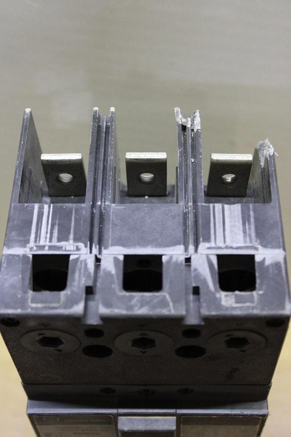 Used GE HI-BREAK CIRCUIT BREAKER SFHA36AT0250 225 AMP TRIP 600 VAC 3-POLE