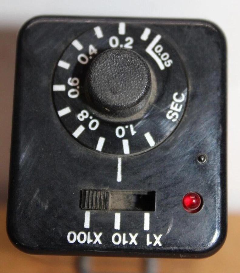 Used EAGLE SIGNAL TIME DELAY RELAY 70E3A601 120 VAC 7 AMP 0.05 SEC-100 SECONDS