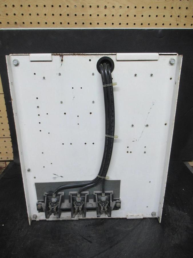 Used CUTLER HAMMER MOTOR STARTER CONTROL 17" W/ A10DN0 NEMA SIZE 2 30 AMP 600 VAC
