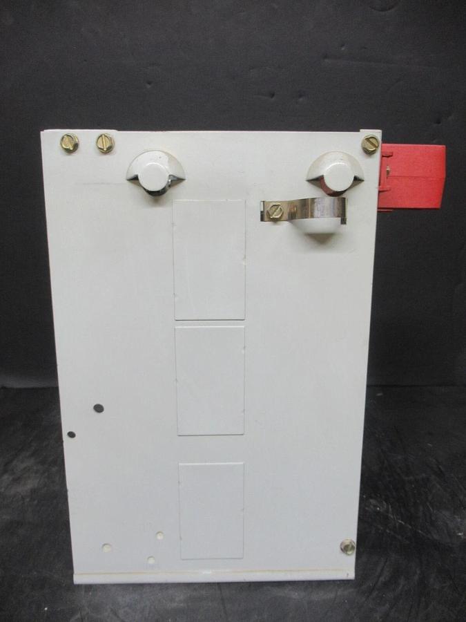 Used CUTLER HAMMER MOTOR CONTROL BUCKET FEEDER MODEL: 2100 12" W/ HFD3040L BREAKER