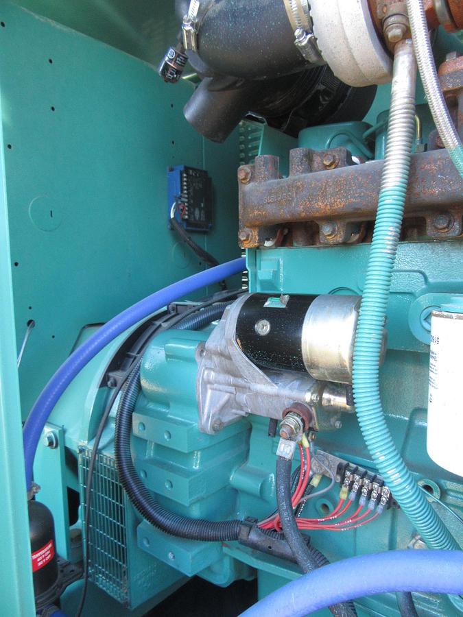 Used 50 KW DIESEL GENERATOR CUMMINS 120/240V B3.9-G4 ENCLOSED RECONNECTABLE VIDEO